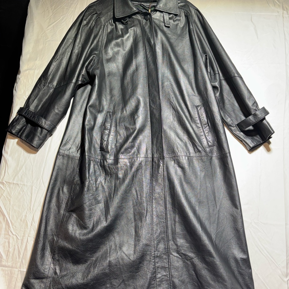 Women's Vintage Black Leather Coat